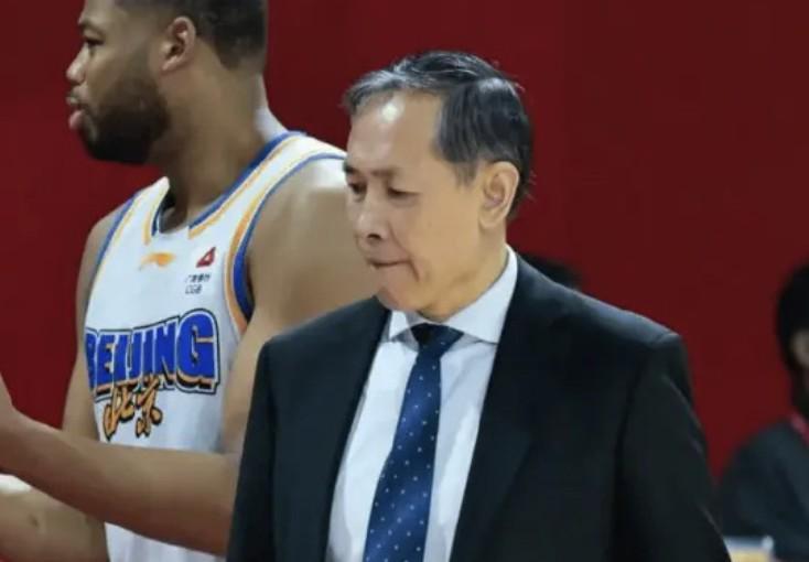 开云官方app入口-许利民：有些球员吊儿郎当，毫无责任感，如果不改变这支北京毫无希望