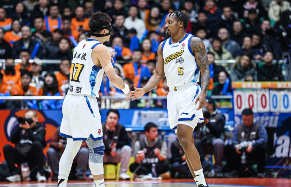 开云官方app入口-CBA第一阶段排名！上海广厦争第一，山东杀进前4，辽篮下滑太严重